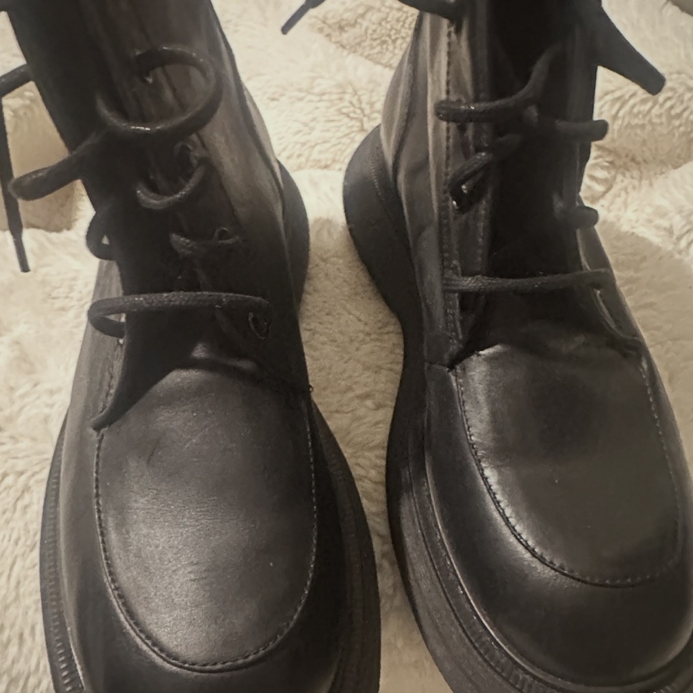 Women’s black leather boots from Free People size 9 - Picture 8 of 10